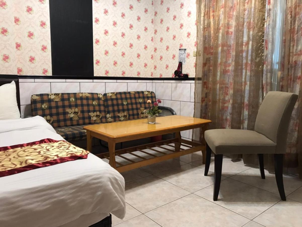 Tainan Suite 1 ภายนอก รูปภาพ