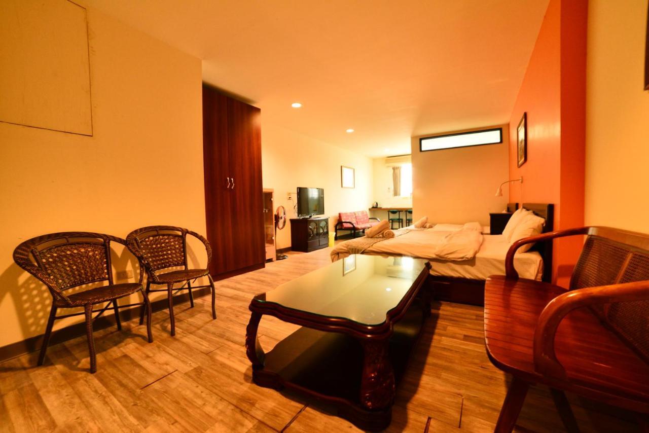 Tainan Suite 1 ภายนอก รูปภาพ