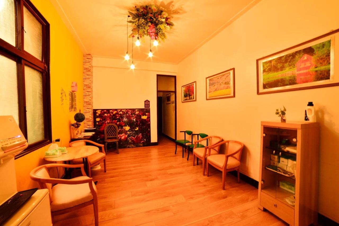 Tainan Suite 1 ภายนอก รูปภาพ