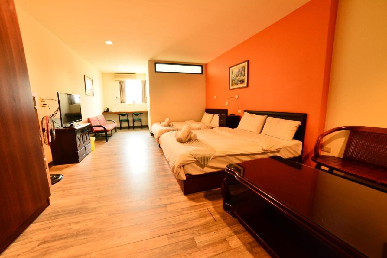 Tainan Suite 1 ภายนอก รูปภาพ