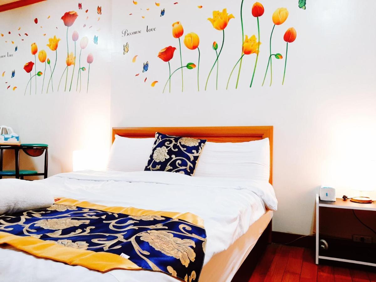 Tainan Suite 1 ภายนอก รูปภาพ